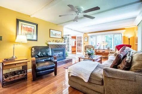 189 Gray Road Falmouth ME 04105