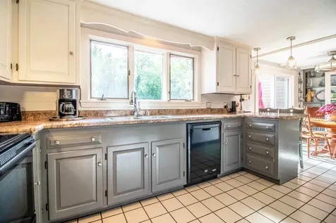 189 Gray Road Falmouth ME 04105