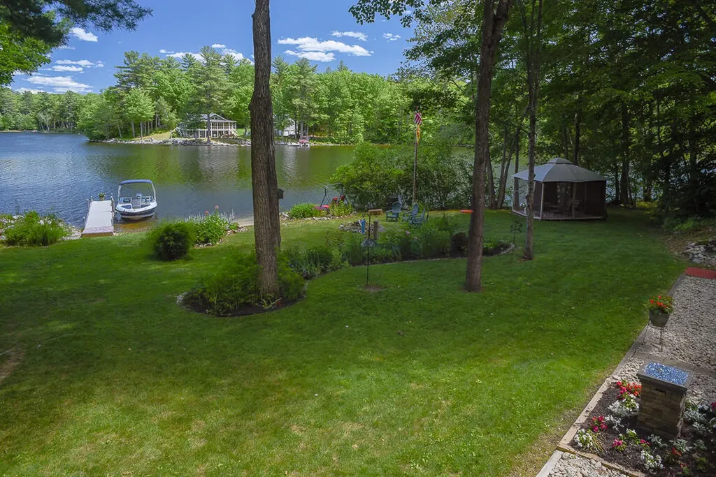 8 Cardinal Lane Poland ME 04274