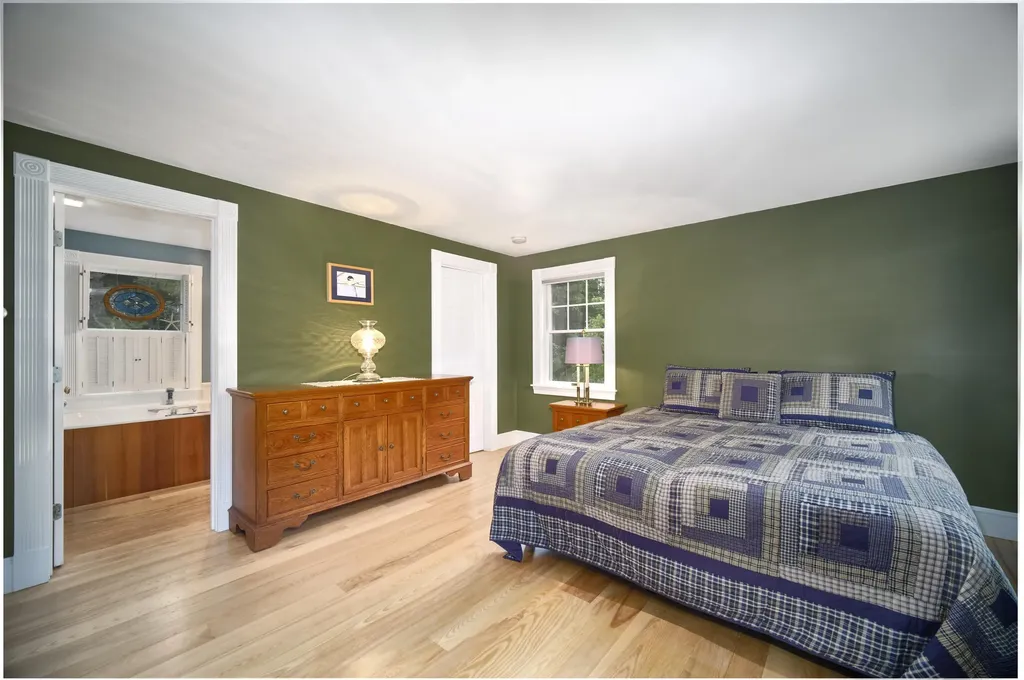 60 Harbour Hill Drive Owls Head ME 04854