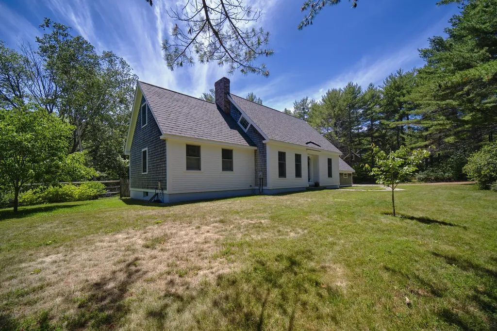 60 Harbour Hill Drive Owls Head ME 04854