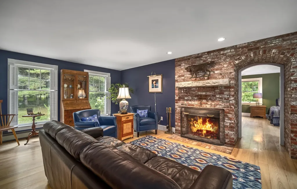 60 Harbour Hill Drive Owls Head ME 04854