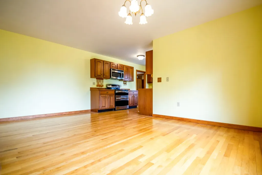 10 Lake St George Terrace Liberty ME 04949