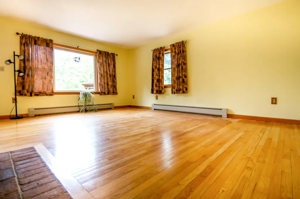 10 Lake St George Terrace Liberty ME 04949