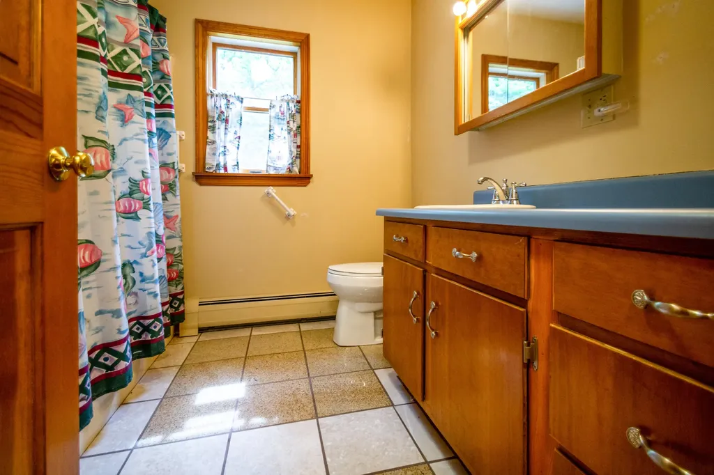 10 Lake St George Terrace Liberty ME 04949