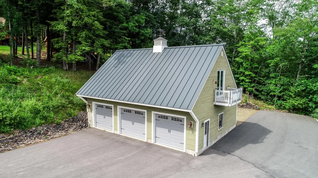 10 Lake St George Terrace Liberty ME 04949