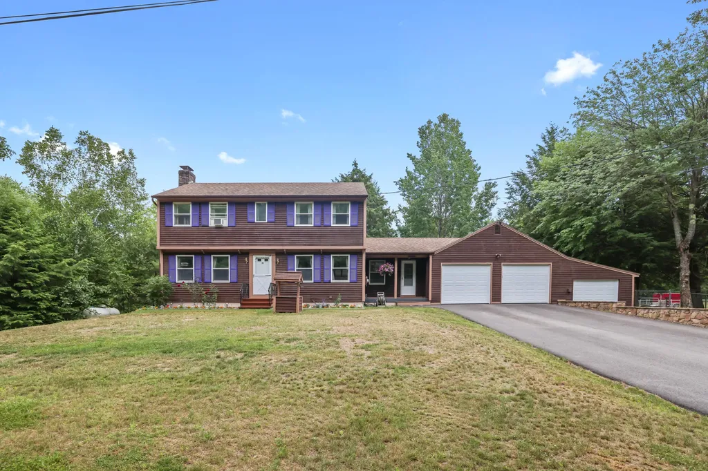 32 Birchcroft Lane Berwick ME 03901