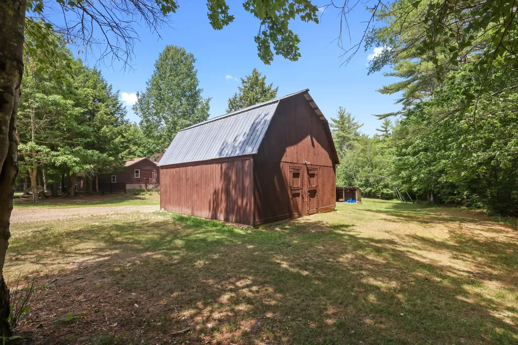 32 Birchcroft Lane Berwick ME 03901