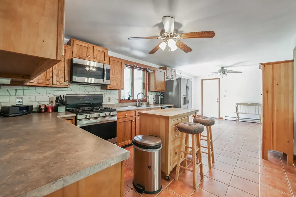 32 Birchcroft Lane Berwick ME 03901
