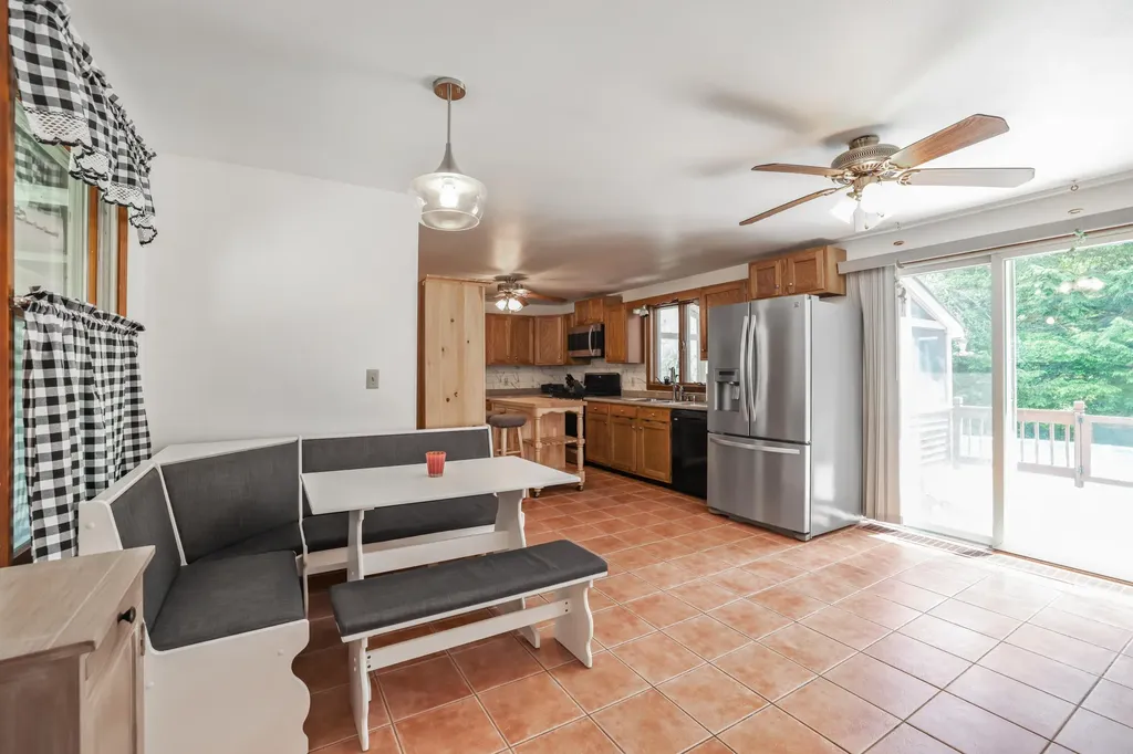 32 Birchcroft Lane Berwick ME 03901
