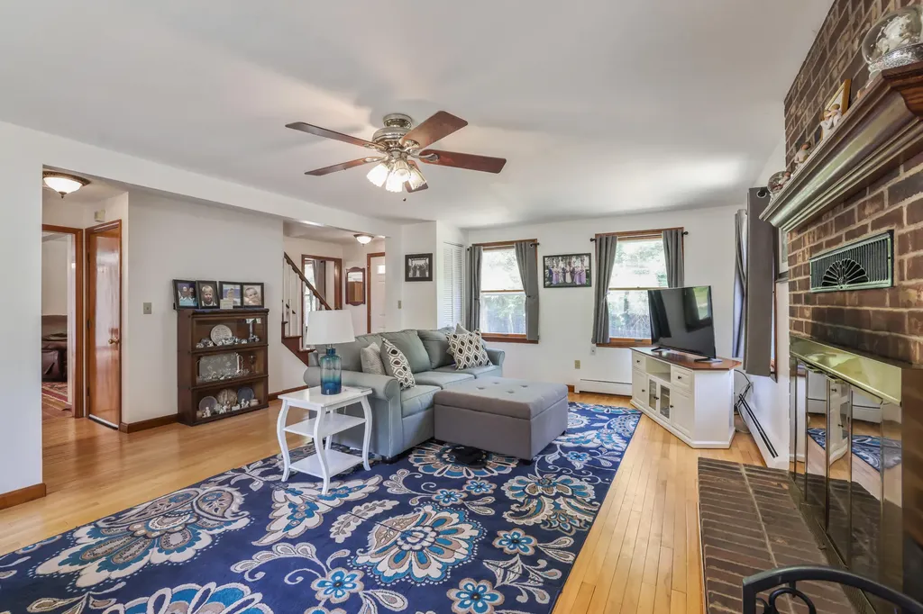 32 Birchcroft Lane Berwick ME 03901
