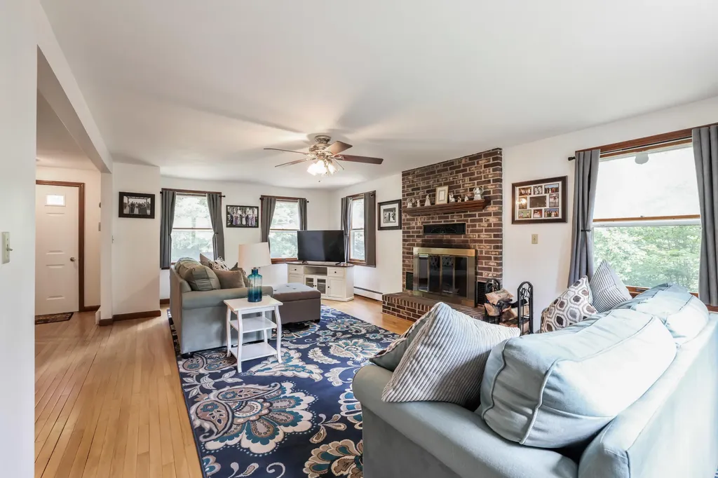 32 Birchcroft Lane Berwick ME 03901