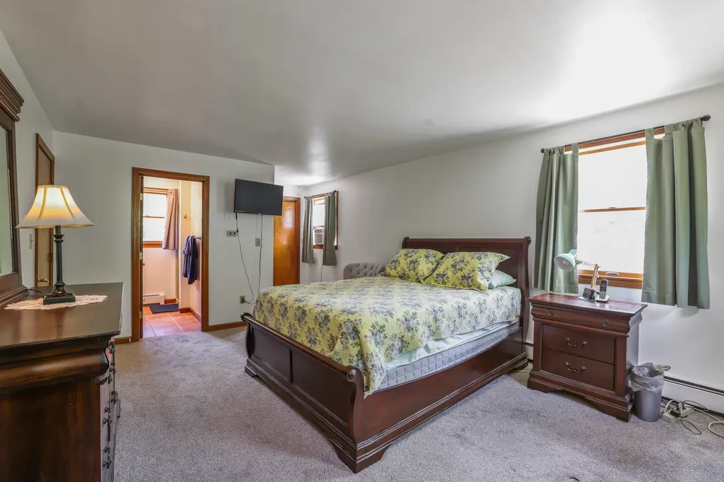 32 Birchcroft Lane Berwick ME 03901