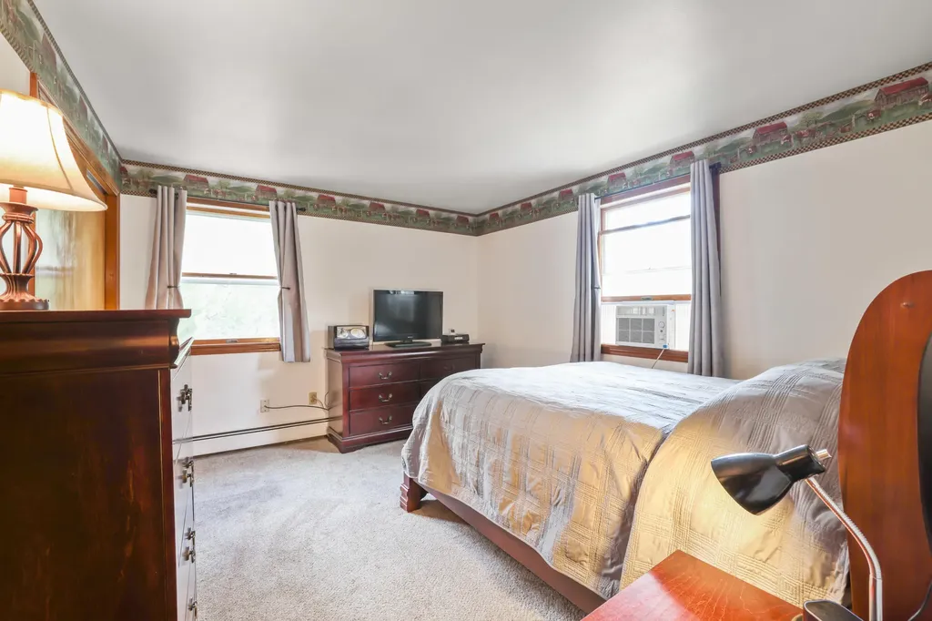 32 Birchcroft Lane Berwick ME 03901