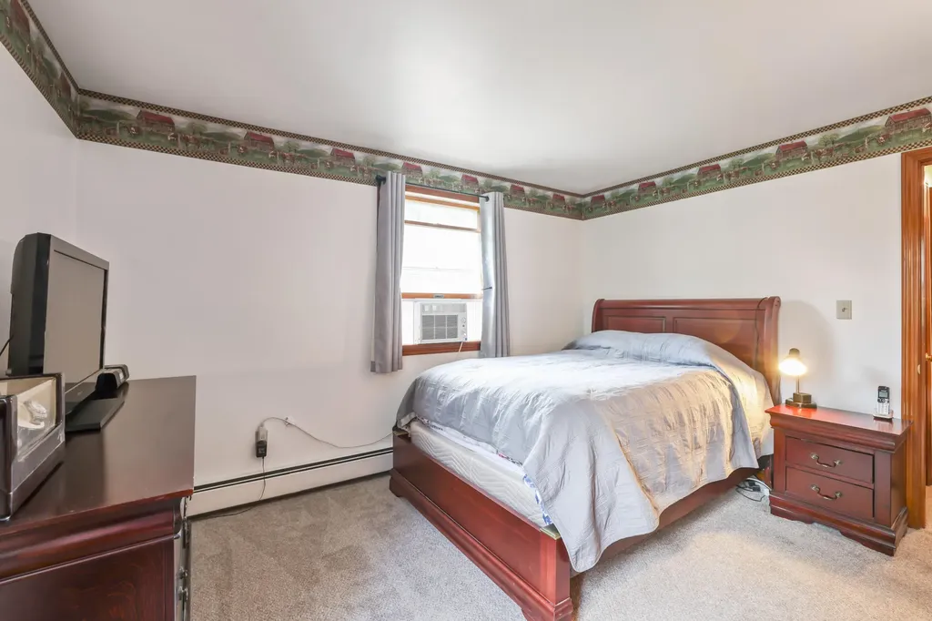 32 Birchcroft Lane Berwick ME 03901