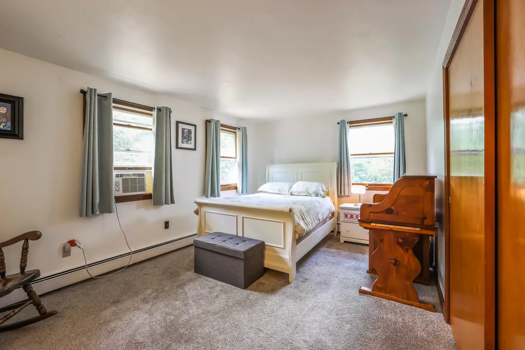 32 Birchcroft Lane Berwick ME 03901
