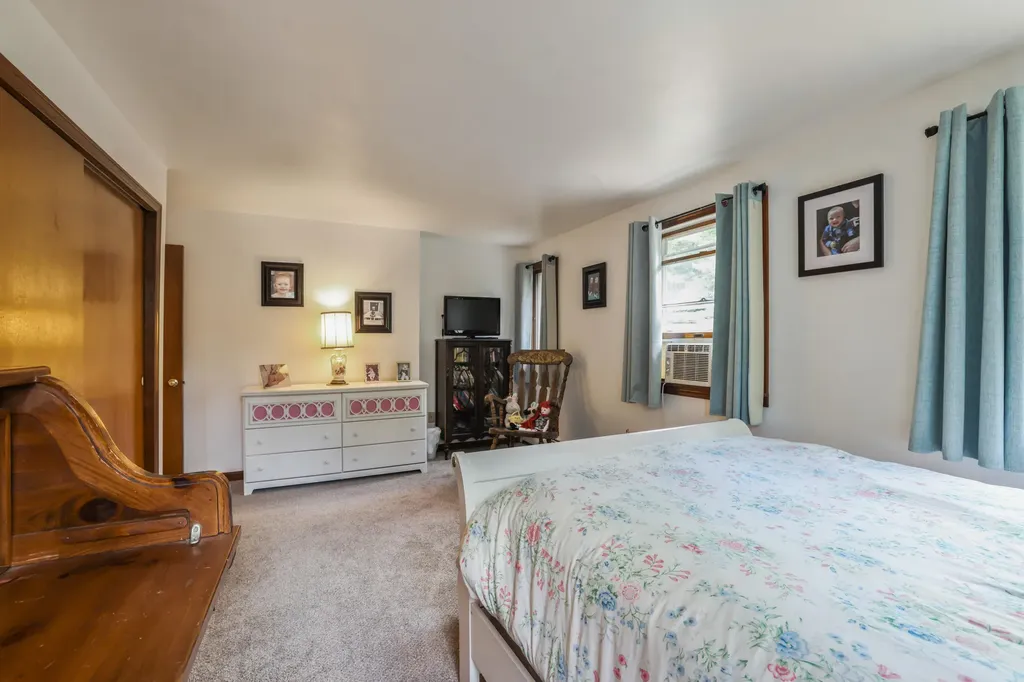 32 Birchcroft Lane Berwick ME 03901