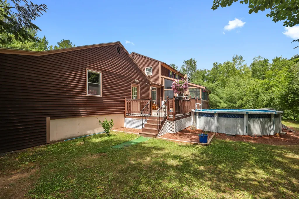 32 Birchcroft Lane Berwick ME 03901