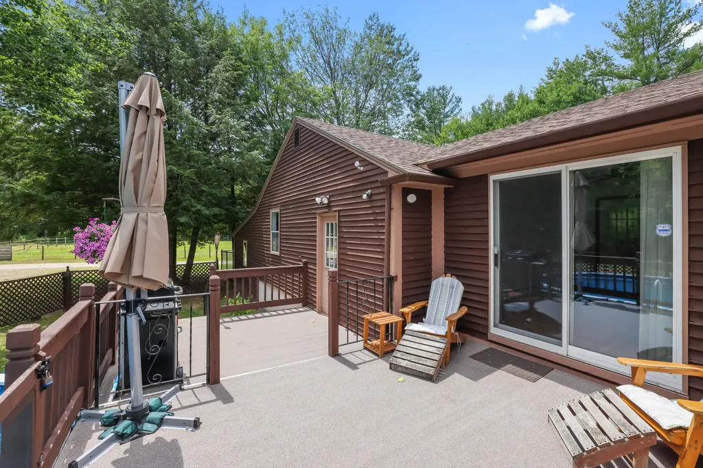 32 Birchcroft Lane Berwick ME 03901