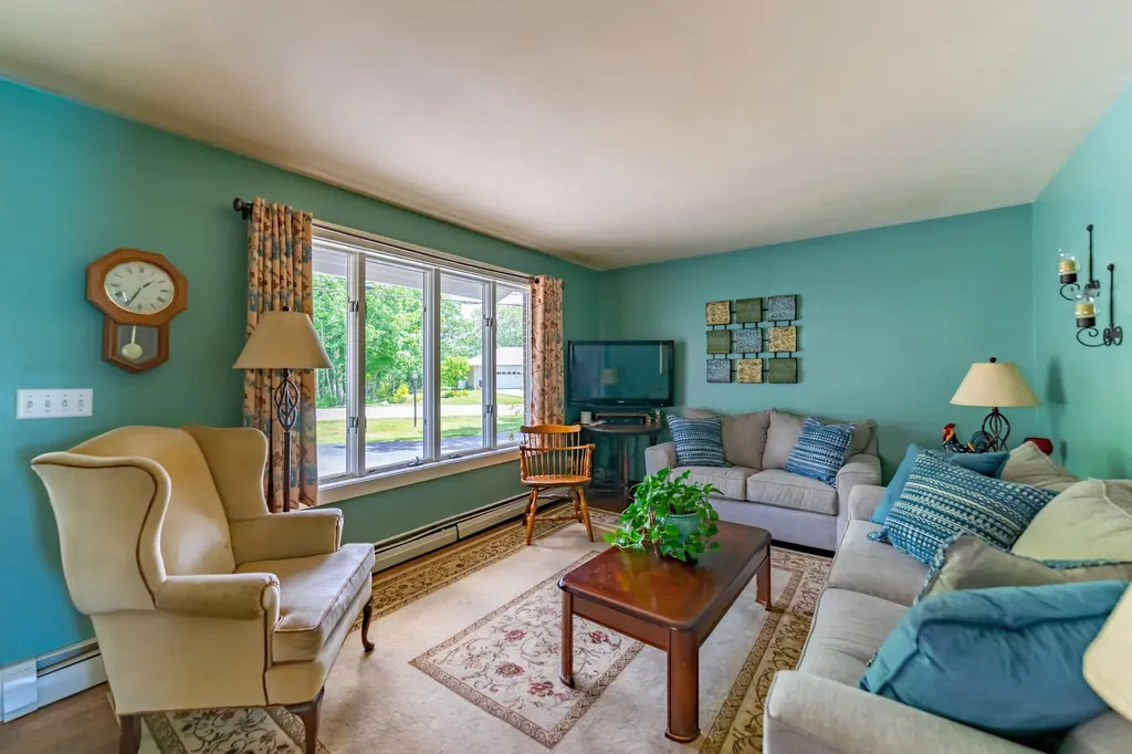 5 Westview Street Augusta ME 04330