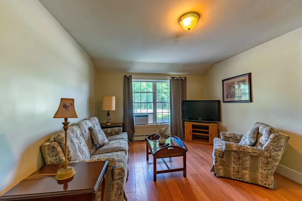 5 Westview Street Augusta ME 04330
