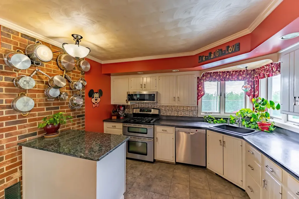 5 Westview Street Augusta ME 04330
