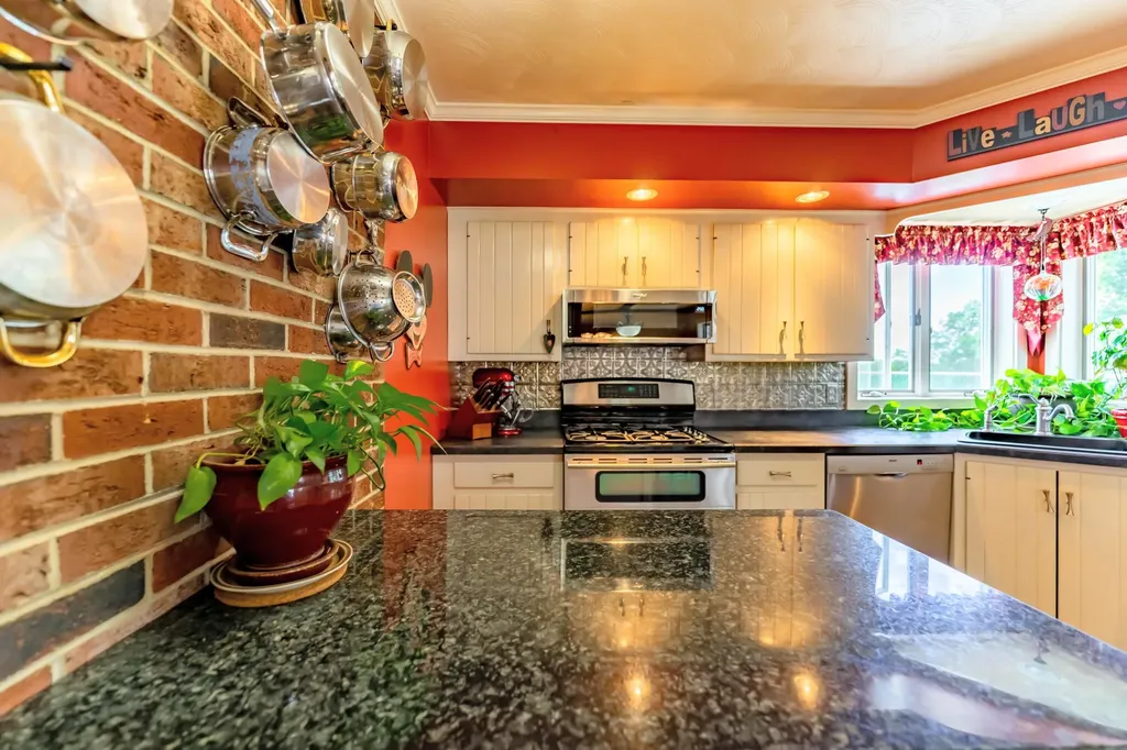 5 Westview Street Augusta ME 04330