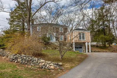 11 Stonybrook Road Cape Elizabeth ME 04107