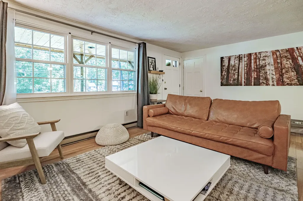 27 Albert Circle Buxton ME 04093
