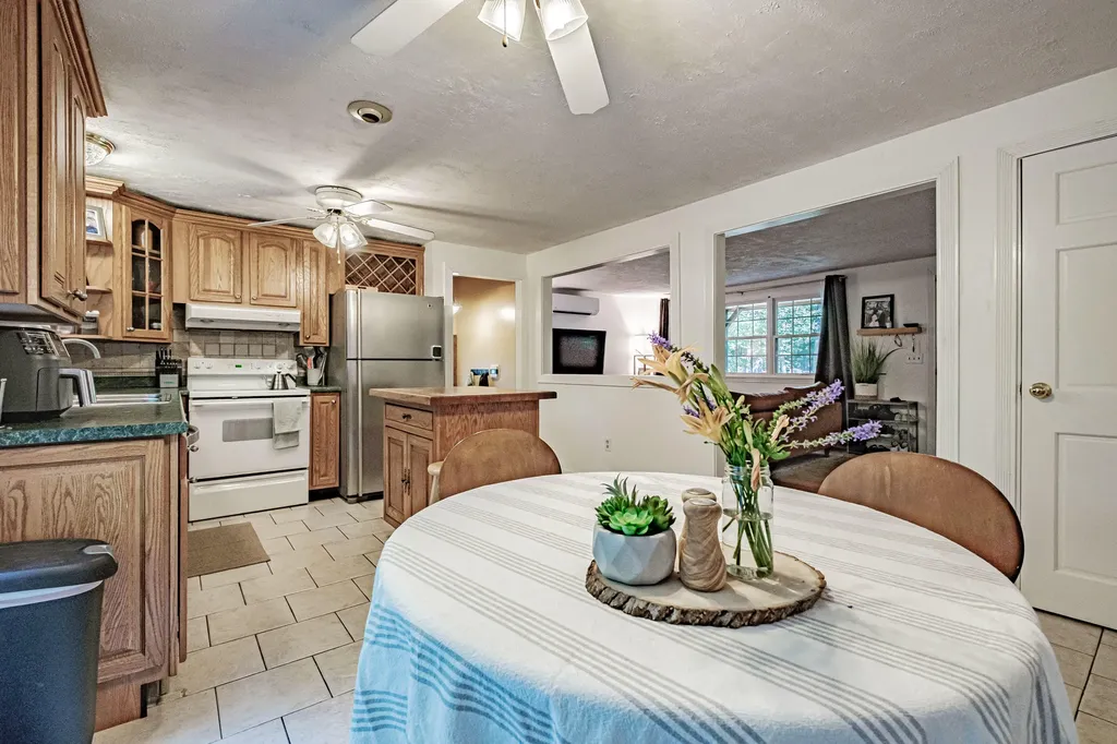 27 Albert Circle Buxton ME 04093