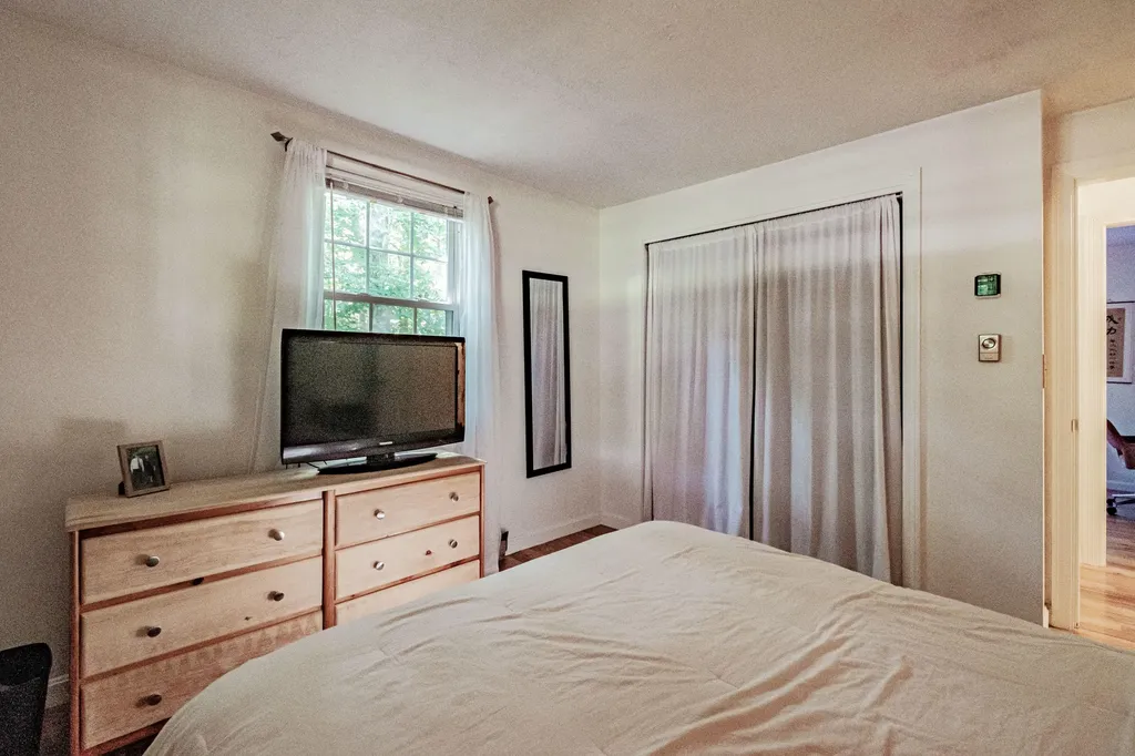 27 Albert Circle Buxton ME 04093