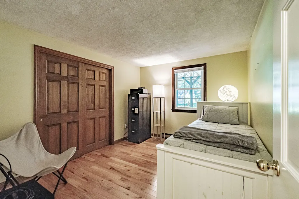 27 Albert Circle Buxton ME 04093