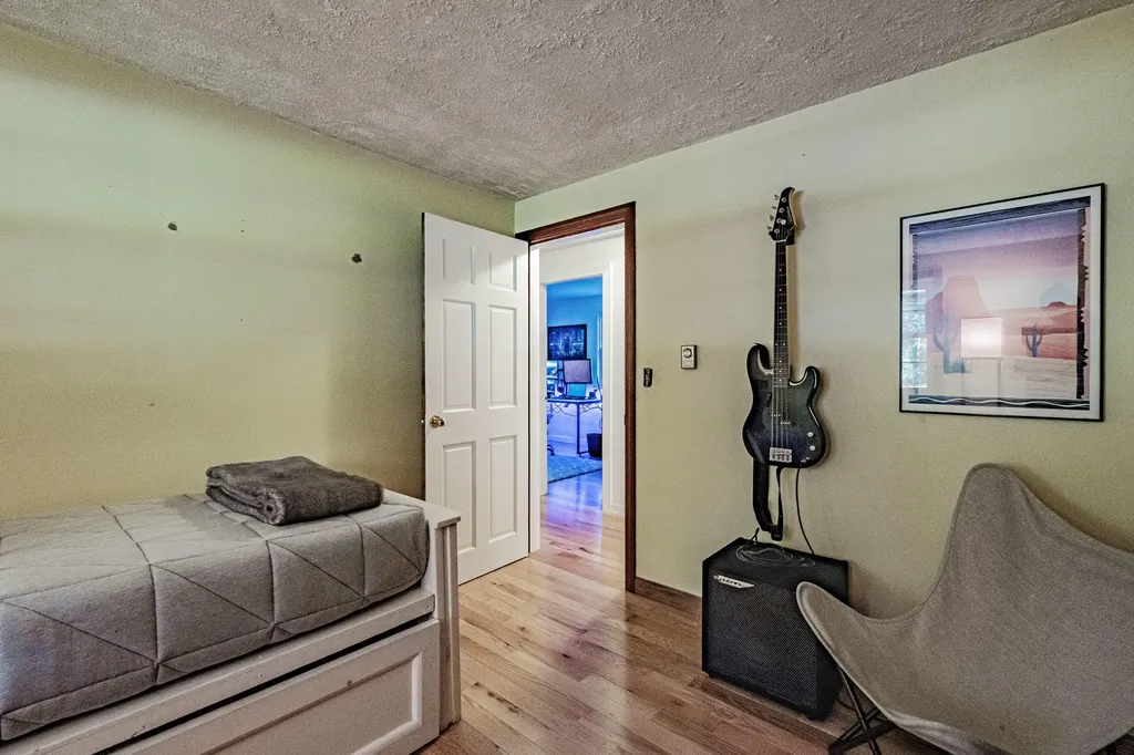 27 Albert Circle Buxton ME 04093