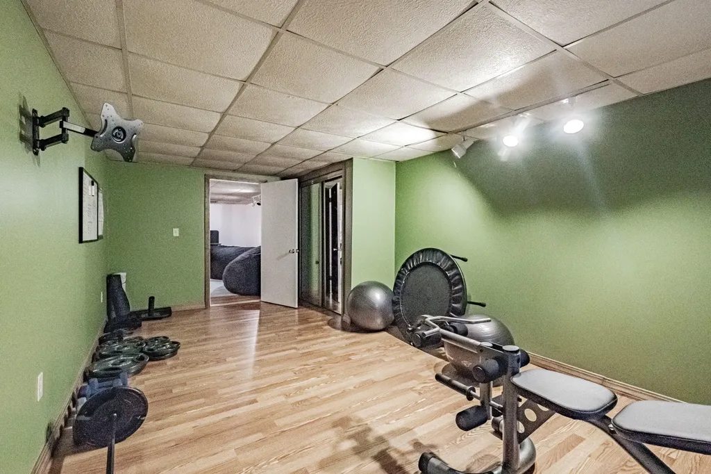 27 Albert Circle Buxton ME 04093
