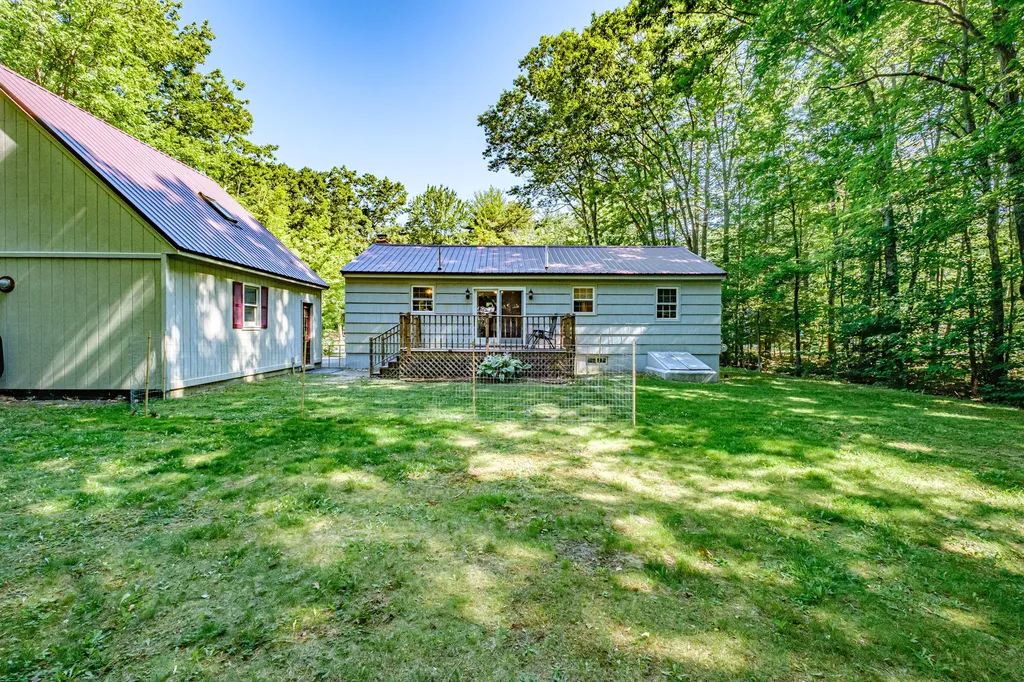 27 Albert Circle Buxton ME 04093