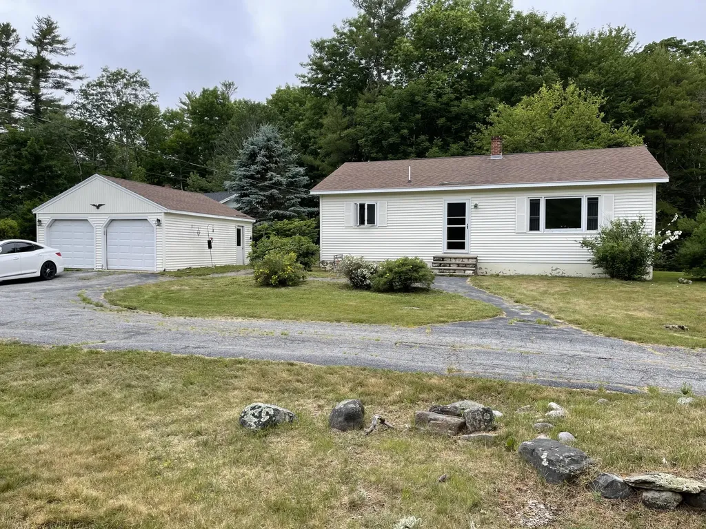 68 Bradford Road Wiscasset ME 04578
