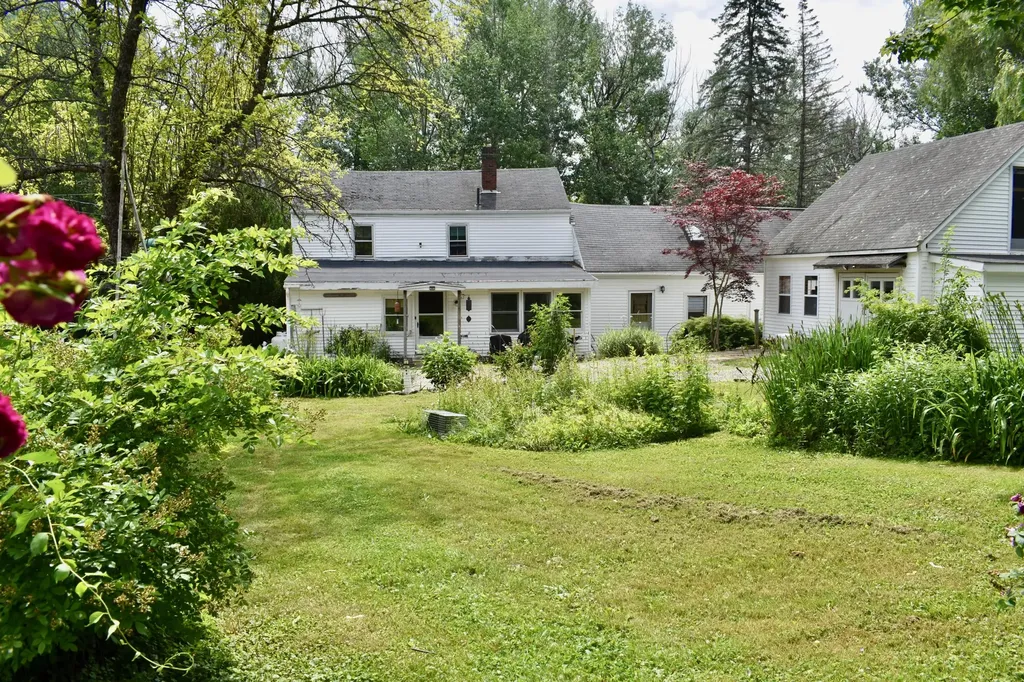 50 Hodge Street Wiscasset ME 04578