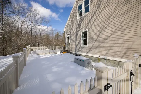 23 Pocahontas Road Kittery ME 03905