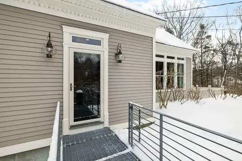 23 Pocahontas Road Kittery ME 03905