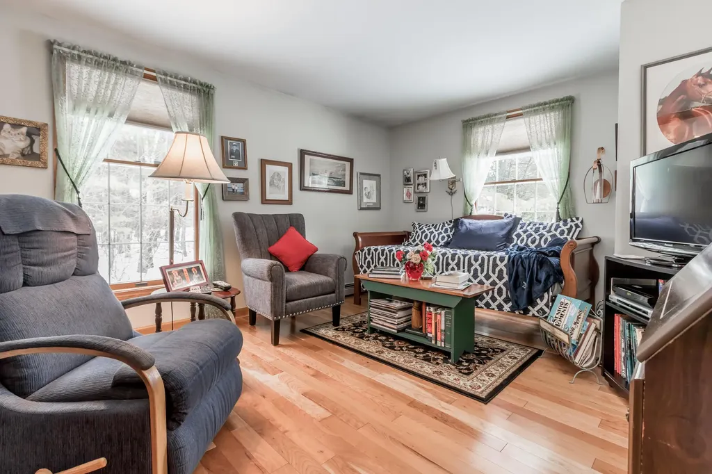 12 Ottawa Woods Road Scarborough ME 04074