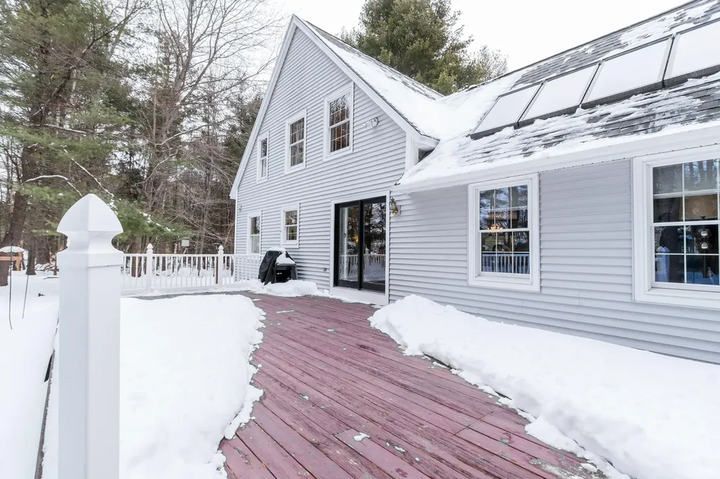 12 Ottawa Woods Road Scarborough ME 04074