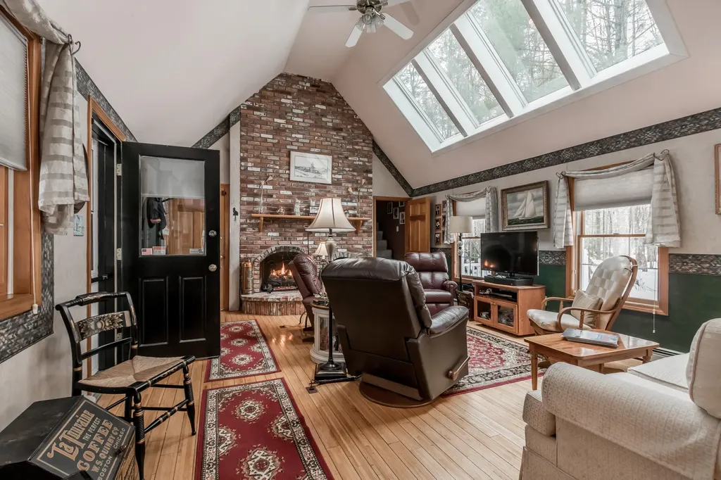 12 Ottawa Woods Road Scarborough ME 04074