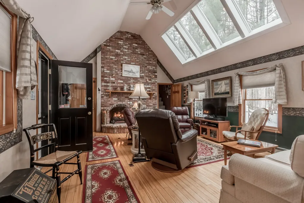 12 Ottawa Woods Road Scarborough ME 04074