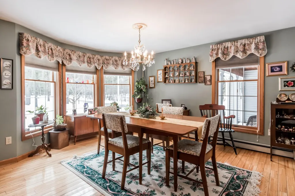 12 Ottawa Woods Road Scarborough ME 04074