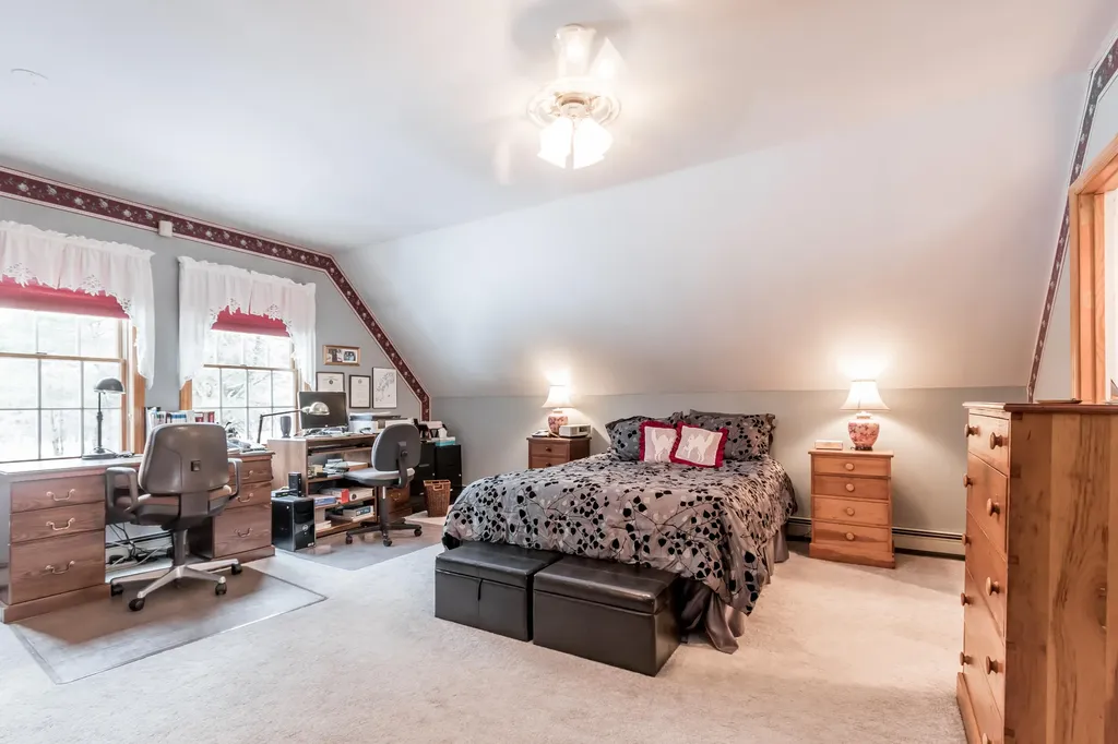 12 Ottawa Woods Road Scarborough ME 04074