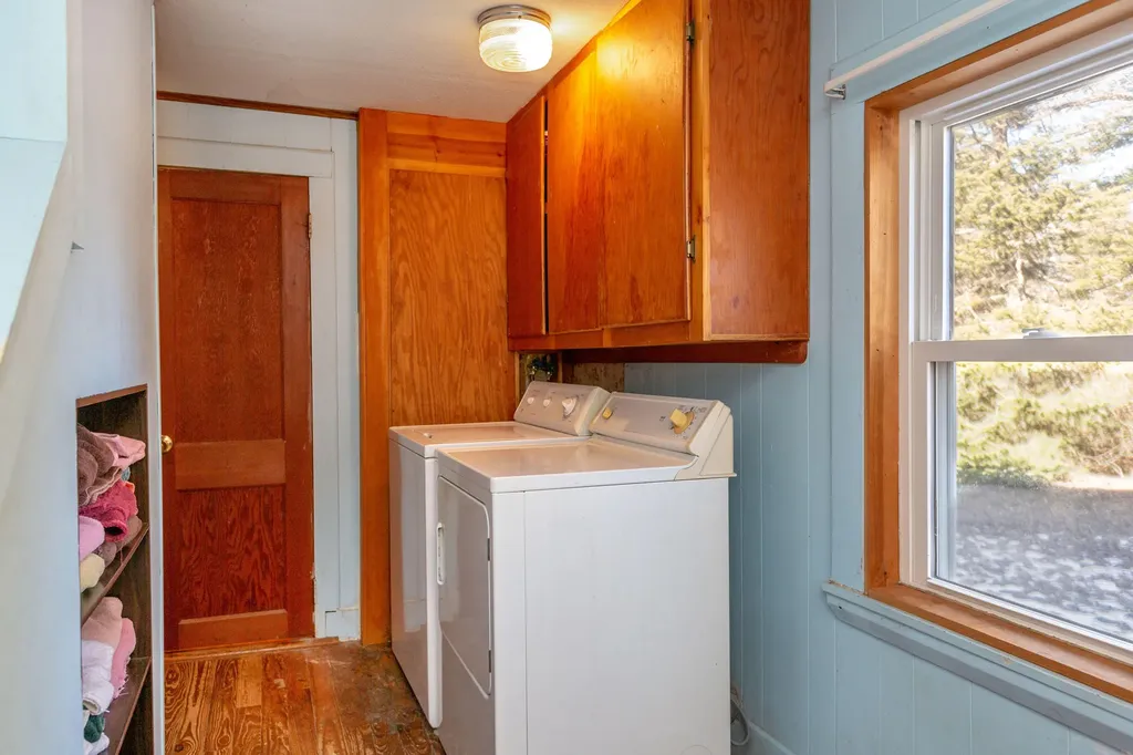 281 Shaker Road Gray ME 04039