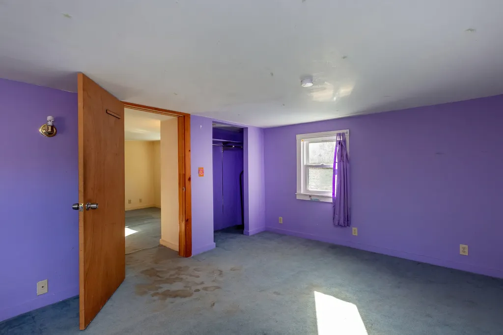 281 Shaker Road Gray ME 04039