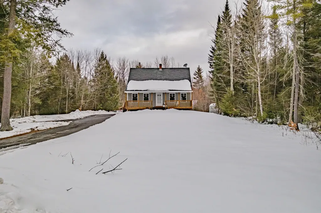 11 Wheeler Way Windham ME 04062