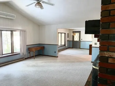 18 Richardson Terrace Wayne ME 04284