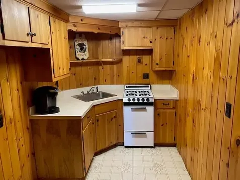 18 Richardson Terrace Wayne ME 04284